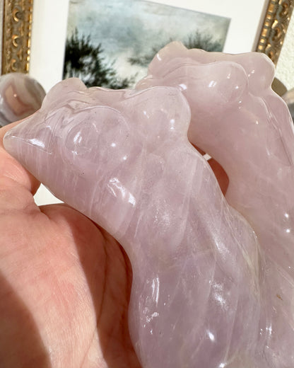 Purple Rose Quartz Goddess Body Carving – Venus Figure Love Crystal, Feminine Energy  | 1 Piece